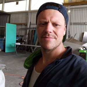 Meet your Posher, Cory